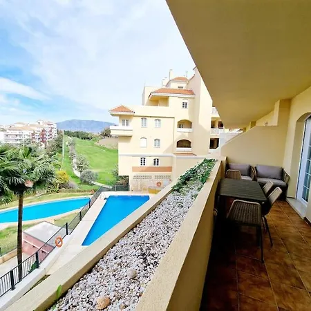 Royal Golf View: 2br, Pools & Ac