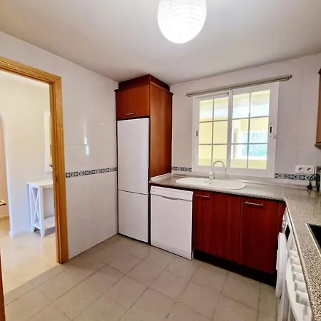 Royal Golf View: 2br, Pools & Ac
