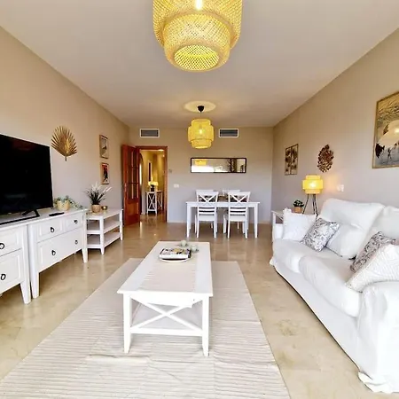 Apartment Royal Golf View: 2br, Pools & Ac Sitio de Calahonda